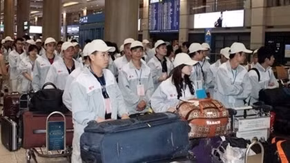 Xuất khẩu lao động “chui”, tiền mất tật mang