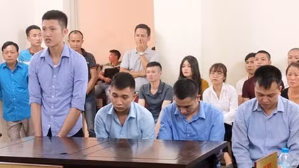 Chủ trang cờ bạc mạng dựng màn kịch giả