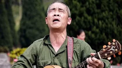 Hát về những người đã nằm xuống