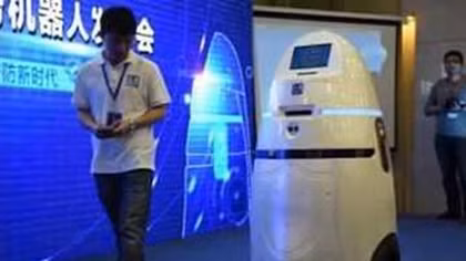Robot tuần tra