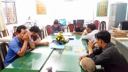 "Rút ruột" xăng dầu - những thủ đoạn tinh vi