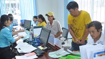 Cắt giảm 30% thủ tục hành chính, xử lý hành vi nhũng nhiễu doanh nghiệp