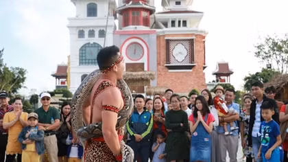 Trẩy hội đầu xuân ở Asia Park