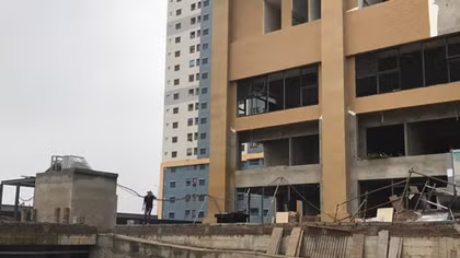 Chung cư chưa hoàn thiện đã gọi khách đến nhận nhà