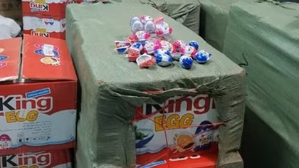 1,5 tấn bánh kẹo quả trứng King Egg không rõ nguồn gốc