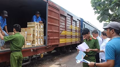 Bóc trần nhiều thủ đoạn buôn lậu tinh vi