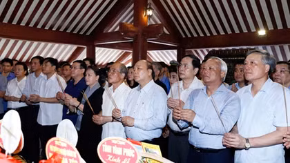 Lãnh đạo Đảng, Nhà nước dâng hương tưởng niệm Chủ tịch Hồ Chí Minh