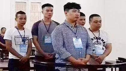Đột nhập website, lấy cắp thông tin chiếm đoạt tài sản