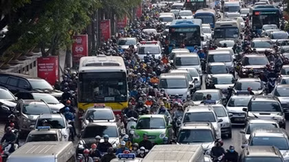 Dự báo ùn tắc giao thông tại Hà Nội sẽ ngày càng phức tạp