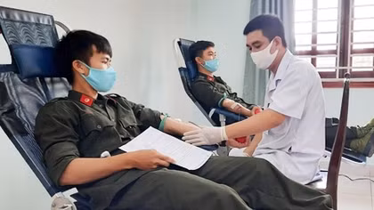Hàng trăm cán bộ, chiến sĩ Công an hiến máu tình nguyện
