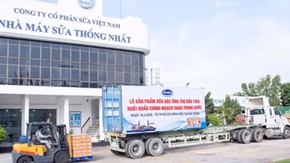 Vượt trở ngại COVID, Vinamilk xuất khẩu sữa qua Trung Quốc