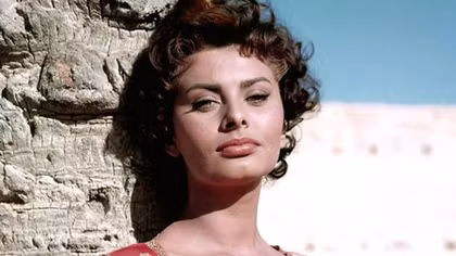 Sophia Loren từng cố tình… vào tù!