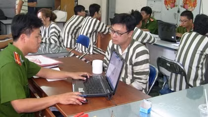 Mất tiền tỷ vì trai Tây có "thừa kế"