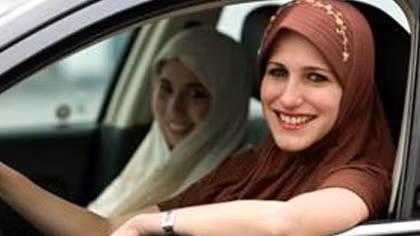 Sự kiện trọng đại của phụ nữ Saudi Arabia: Được phép lái xe!