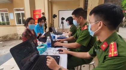 Bất kể ngày đêm thực hiện cấp căn cước công dân