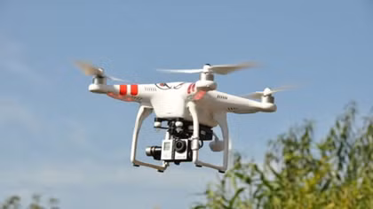 Dùng UAV giám sát môi trường