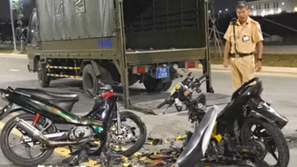 Cần ngăn chặn "quái xế" manh nha quậy phá