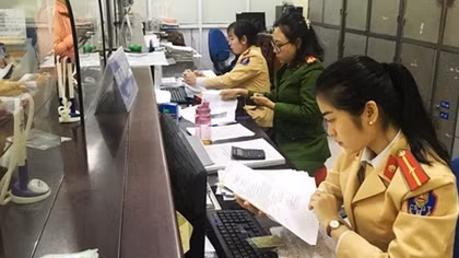 Tăng cường cải cách, tạo thuận lợi cho người dân