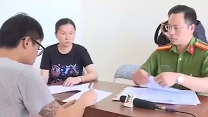 Đường dây giả danh Cảnh sát lừa hơn 10 tỷ đồng