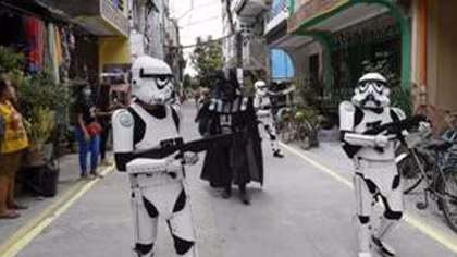 Cosplay cảnh báo ý thức phòng, chống dịch