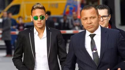 Neymar - Tránh trời không khỏi nắng
