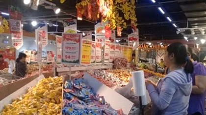 Đa dạng bánh mứt Tết