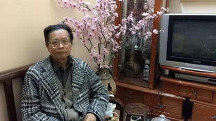 "Chiếu chèo thì vuông mà bầu trời lại tròn"