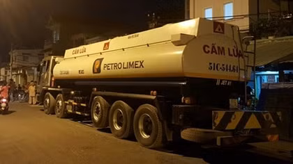 Bắt quả tang “rút ruột” xăng máy bay: Phần nổi của tảng băng chìm