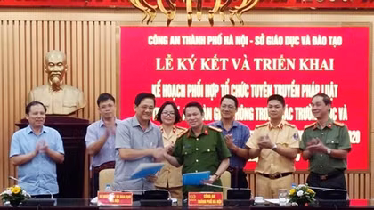 CATP Hà Nội và Sở GDĐT phối hợp tuyên truyền pháp luật về trật tự ATGT