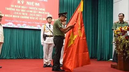 Đại học Cảnh sát nhân dân đón nhận Huân chương Bảo vệ Tổ quốc hạng Ba