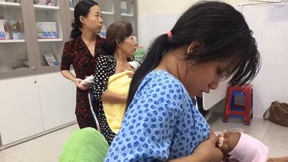 Ngân hàng sữa mẹ an toàn-tầm quan trọng với sức khoẻ của trẻ sinh non