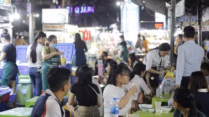 Triển khai khu Thức ăn đường phố "điểm" tại Chợ Phạm Văn Hai 