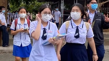 Đa phần thí sinh hài lòng sau bài thi tổ hợp sáng nay