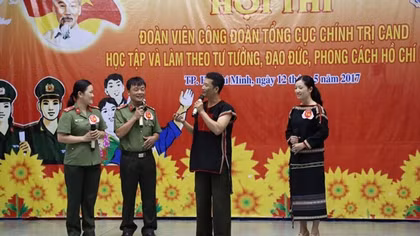 Đoàn viên Công đoàn học tập và làm theo tư tưởng, đạo đức, phong cách Hồ Chí Minh