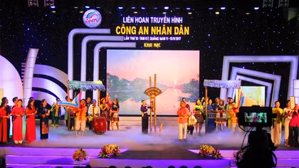 Lần đầu tiên thi tác phẩm phát thanh tại Liên hoan Truyền hình, Phát thanh CAND 