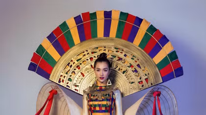 Chọn thiết kế của năm cũ cho đại diện Việt Nam tại Miss Universe 2017