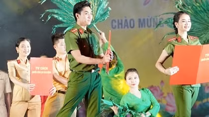 “Sắt son niềm tin theo Đảng” – chương trình đặc biệt của Nhà hát CAND 