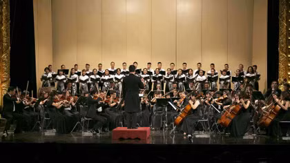 Nhạc cổ điển và rock kết hợp chào năm mới 2020