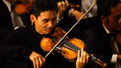 Thưởng thức âm nhạc cùng “Nguyễn Hữu Nguyên và những người bạn”