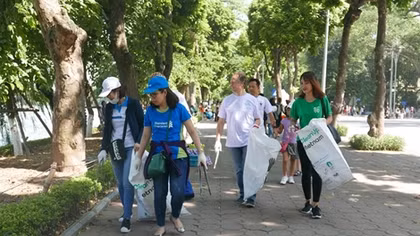 Tuần lễ Ngoại giao Khí hậu EU thu hút sự quan tâm của giới trẻ thủ đô 
