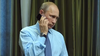 Điện Kremlin lên tiếng về lời đồn chiếc "siêu điện thoại" của Tổng thống Putin 