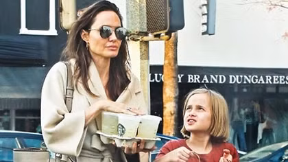 Angelina Jolie lộ rõ vẻ mệt mỏi tại trung tâm Los Angeles 