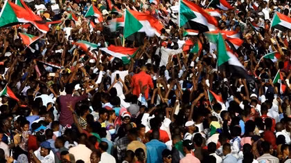 Lãnh đạo Sudan hứa "đối thoại với tất cả người dân"