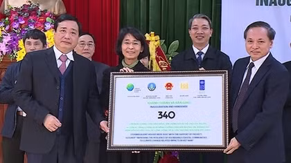 UNDP bàn giao 340 căn nhà an toàn cho người dân Thanh Hóa 