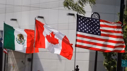 Tổng thống Trump ca ngợi NAFTA sửa đổi là "tuyệt vời và lịch sử"