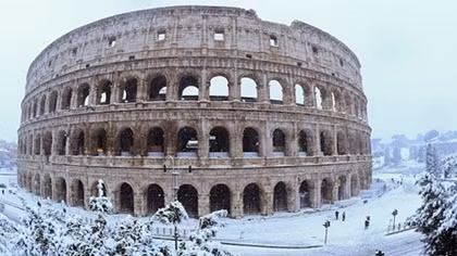 Thành Rome hóa cổ tích sau trận tuyết kỷ lục 