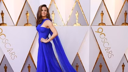 Dàn sao "bự" càn quét thảm đỏ Oscar 2018 