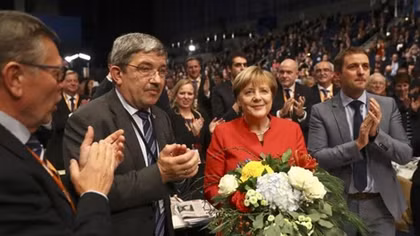 Thủ tướng Angela Merkel tái đắc cử Chủ tịch Đảng CDU 