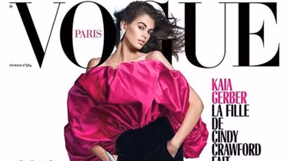 Con gái siêu mẫu Cindy Crawford lập kỳ tích tuổi 16