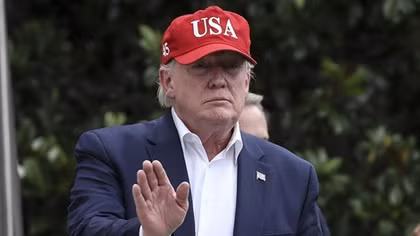 Ông Trump hoãn đánh thuế Mexico vô thời hạn 